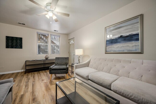Foto del edificio - 1720 N St Louis Ave