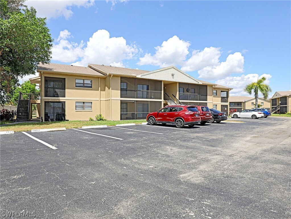 Primary Photo - 5325 Summerlin Rd