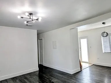 Foto del edificio - 340 NW 132nd St