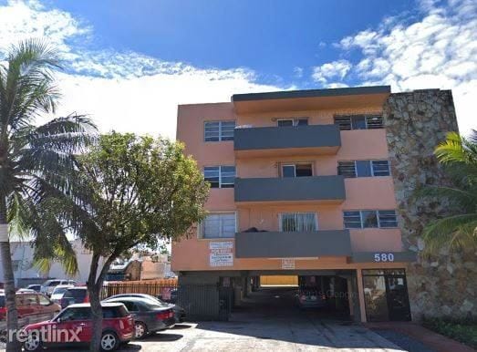 1 br, 1 bath - 580 NE 127th St 31 - 1 br, 1 bath  - 580 NE 127th St 31