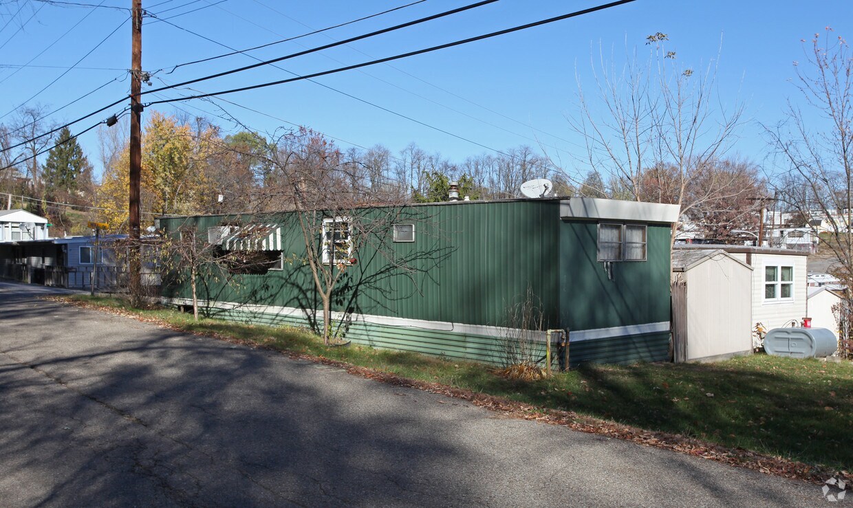 Foto del edificio - 100 Pleasant Hills Blvd