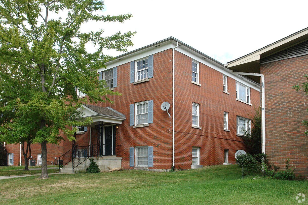 Primary Photo - 2041 Coburn Blvd