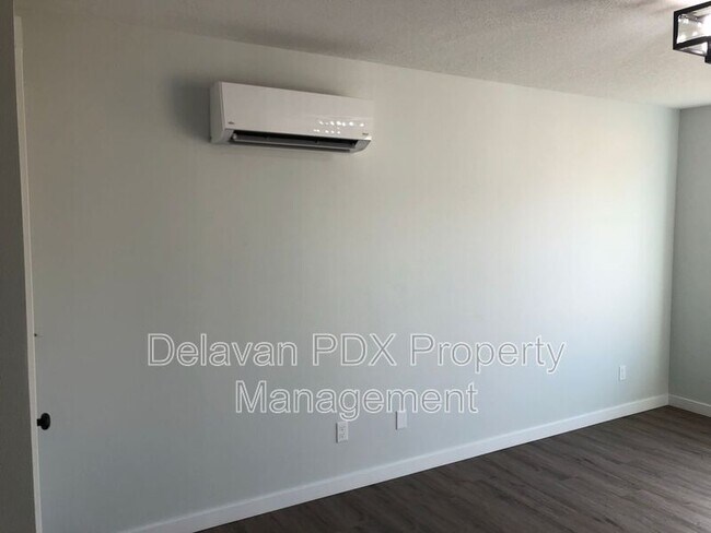 Building Photo - 1396 Kimber Ct