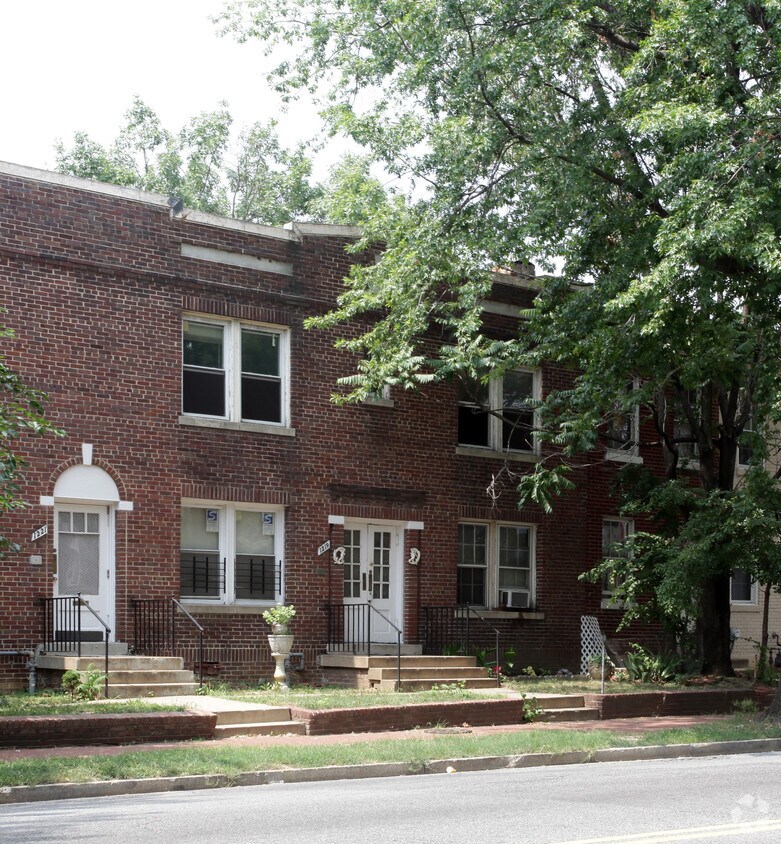 Primary Photo - 1219 Florida Ave NE