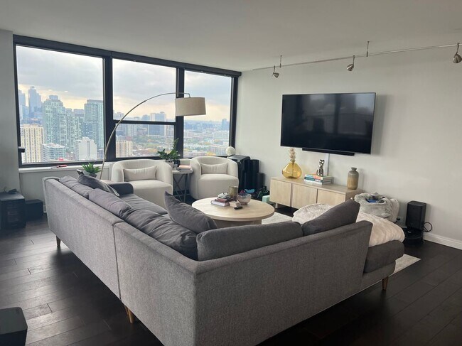 Foto del edificio - 1560 N Sandburg Terrace