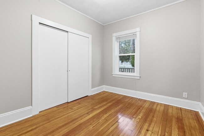 Photo - 35 Oakland St Apartment