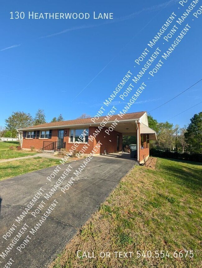 Foto del edificio - 130 Heatherwood Ln