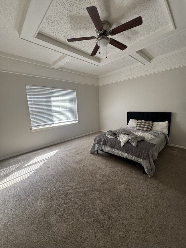 Building Photo - 2723 Engle Ave