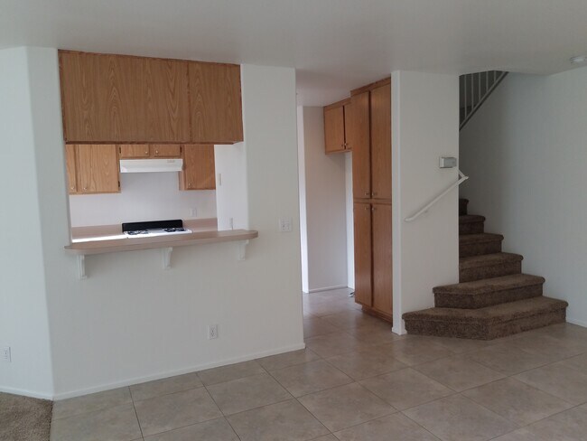 Kitchen bar and pantry - 17052 Sandra Lee Ln