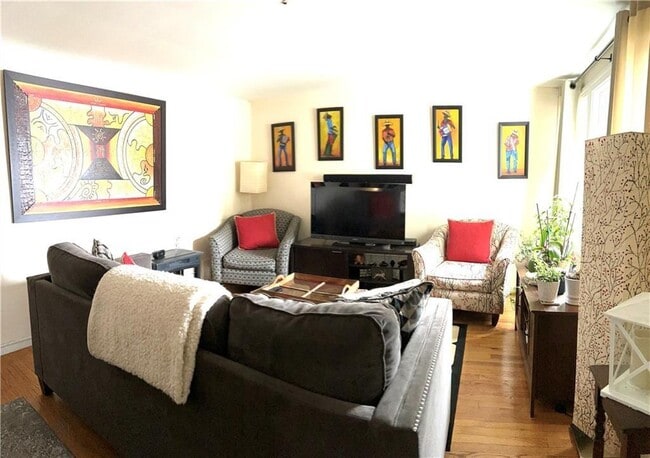 Foto del edificio - 58 Vale Ave