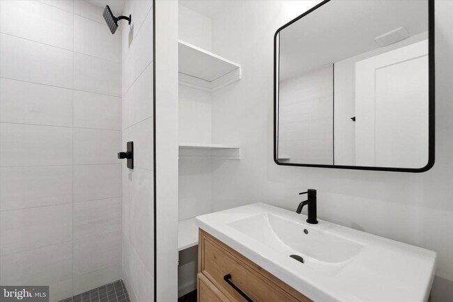 Foto del edificio - 627 N 16th St