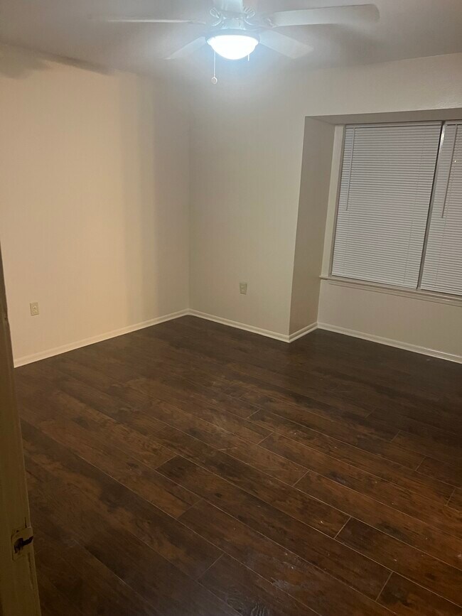 Foto del edificio - 1080 Buffet St