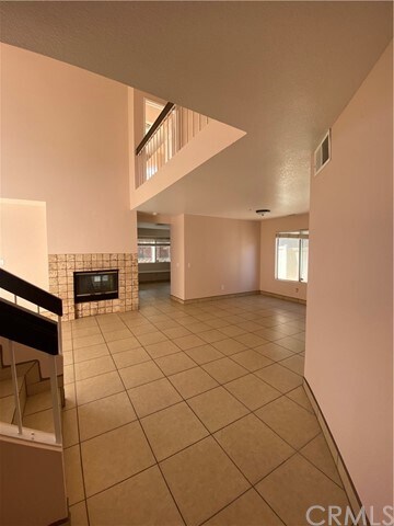 Building Photo - 15767 San Roque Rd
