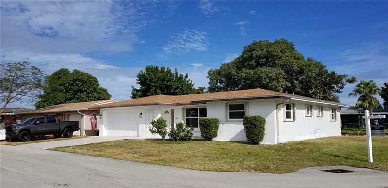 Primary Photo - 5800 NW 73rd Ave