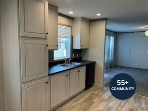 Building Photo - 1133 Yeomans St Building Photo - 1133 Yeomans St