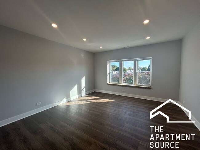 Foto del edificio - 4411 N Kimball Ave