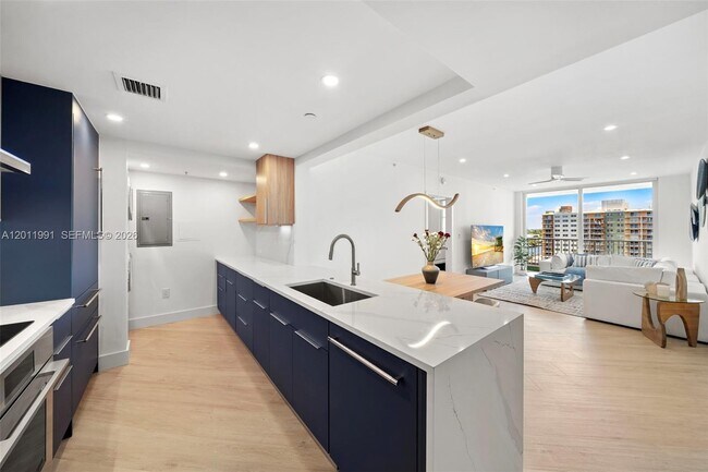 Foto del edificio - 3020 NE 32nd Ave