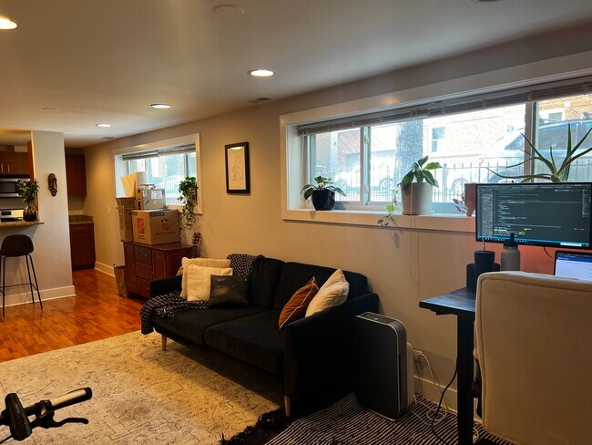 Foto del edificio - 1735 W Grace St