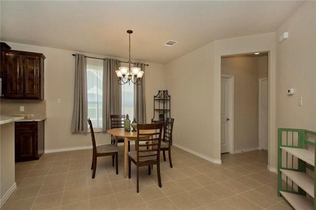 Foto del edificio - 639 Austin Ln