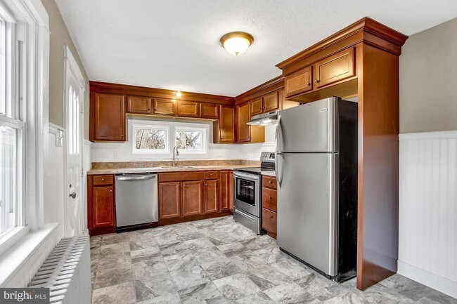 Building Photo - 40 E Filbert St