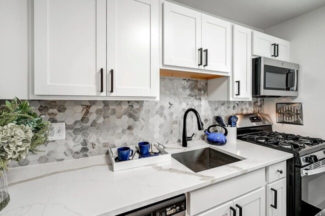 Foto del edificio - 4002 Linkwood Rd