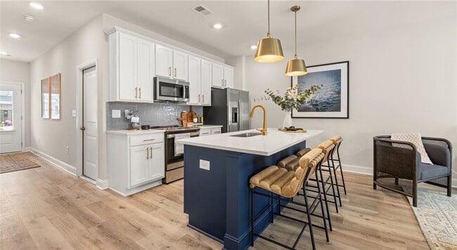 Building Photo - 661 Buxton Drive