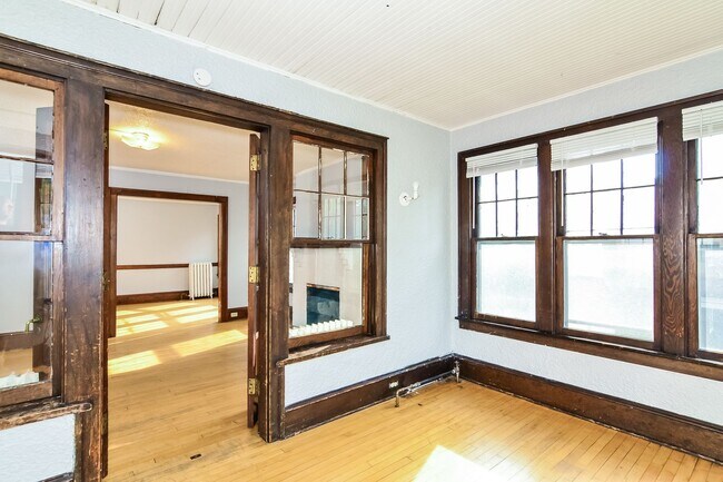 Foto del edificio - 509 6th St SE