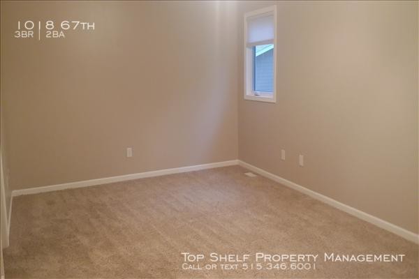 Building Photo - House for rent in Windsor Heights
