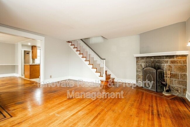 Foto del edificio - 3331 W Penn St