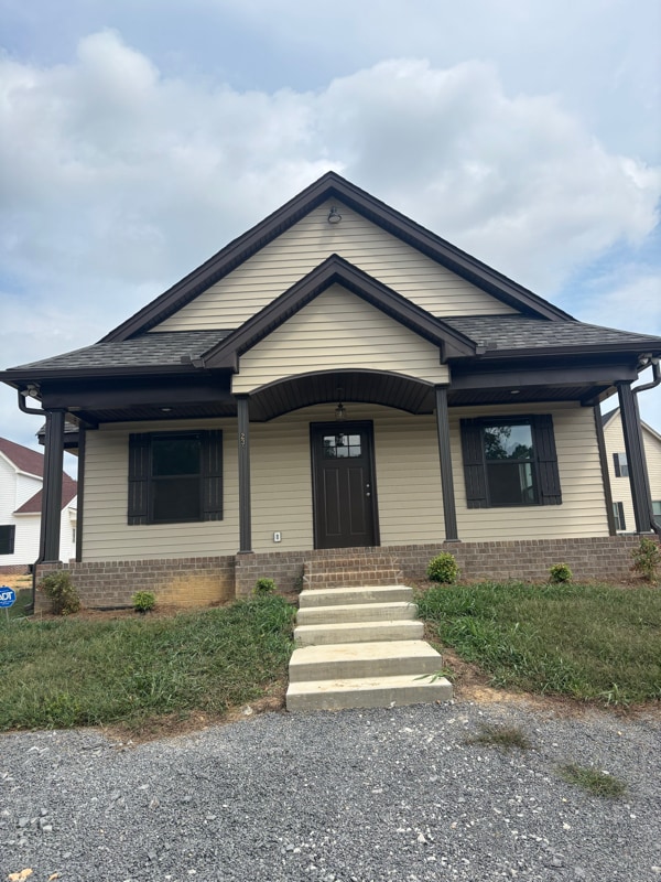 Building Photo - 231 Cherokee Dr