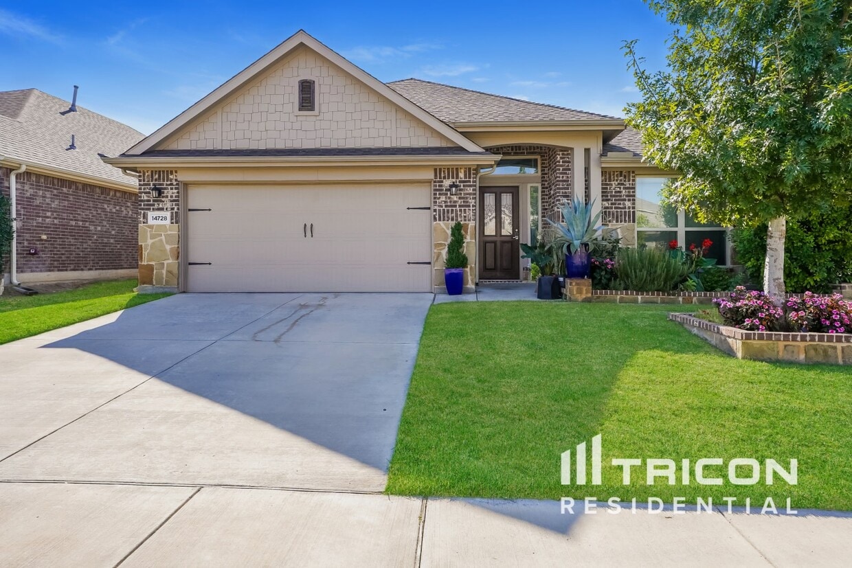 Primary Photo - 14728 Rocky Face Ln