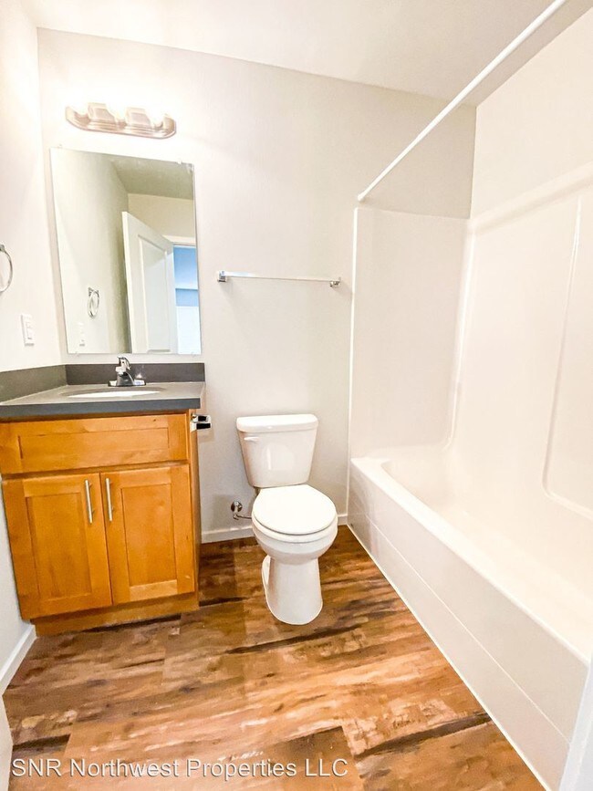 Foto del edificio - 2 br, 2 bath Apartment - 1402 E 69th st