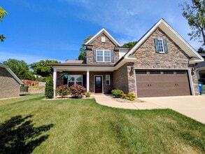 Building Photo - 226 Bismarck Ct