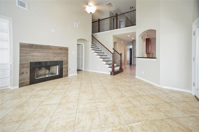 Building Photo - 15218 Brown Eyed Susan Ct
