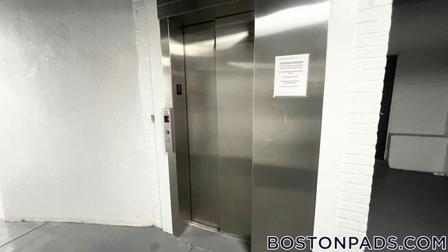 Foto del edificio - 1175 Boylston St