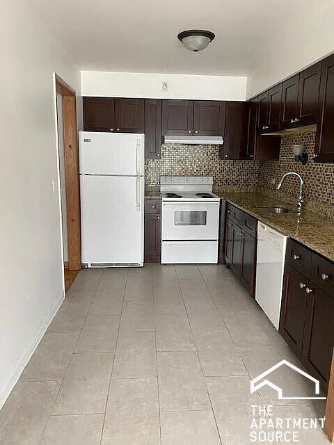 Foto del edificio - 1653 Oakwood Ave