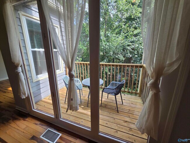 Foto del edificio - 211 Knollridge Cir SE