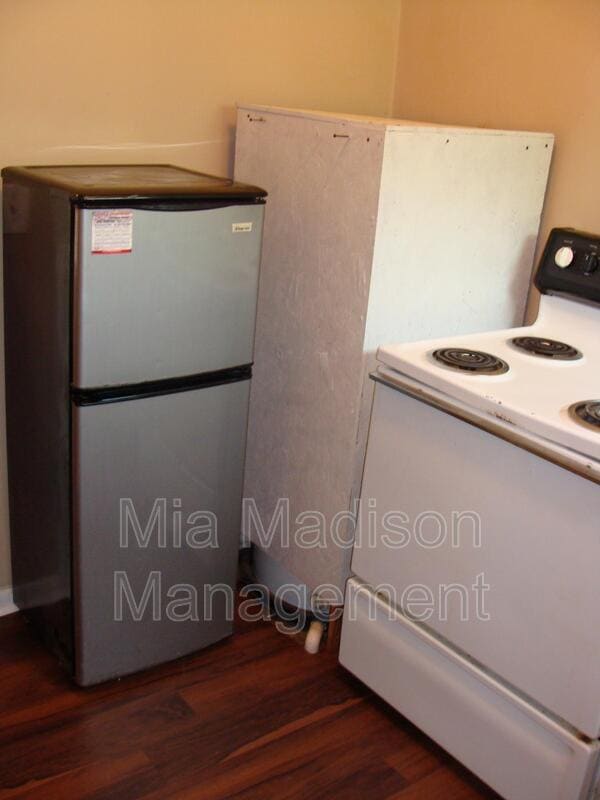 Building Photo - 248 Ferrill St