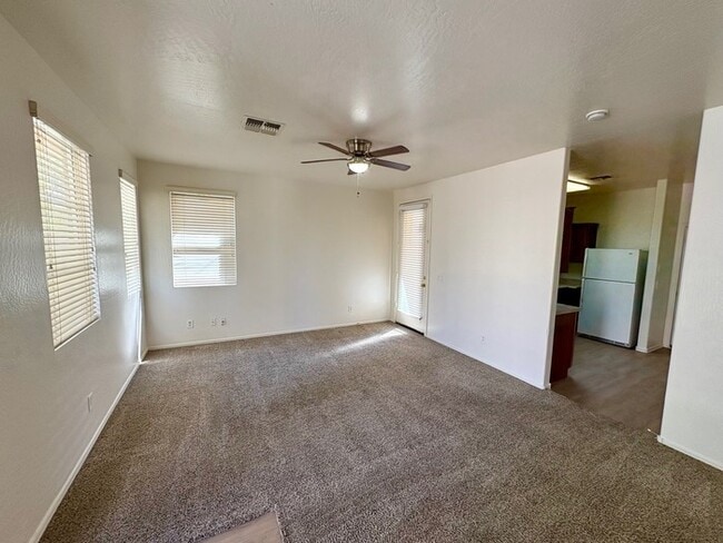 Foto del edificio - 10017 W Williams St