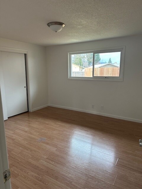 Building Photo - 1733 Crater Lake Ave