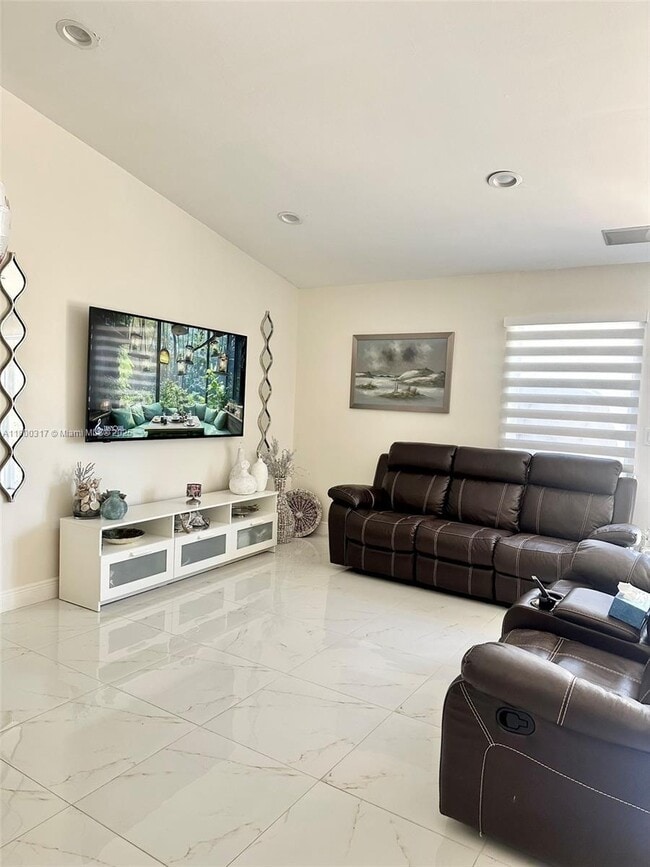 Foto del edificio - 14205 SW 149th Ave