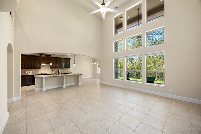 Foto del edificio - 5822 Crawford Hill Ln