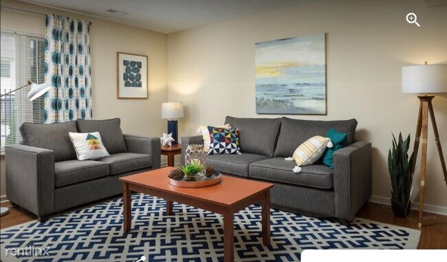 Building Photo - 1 br, 1 bath Townhome - 10745 48th Ave