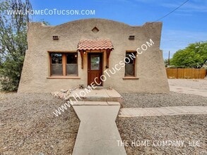 Building Photo - 1401 N Camilla Blvd