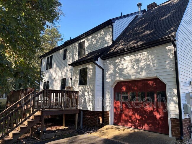 Foto del edificio - 7949 Flag Tail Dr