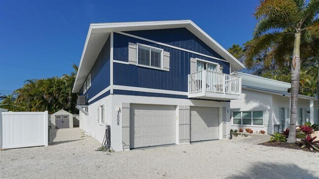 Building Photo - 3008 Gulf Dr
