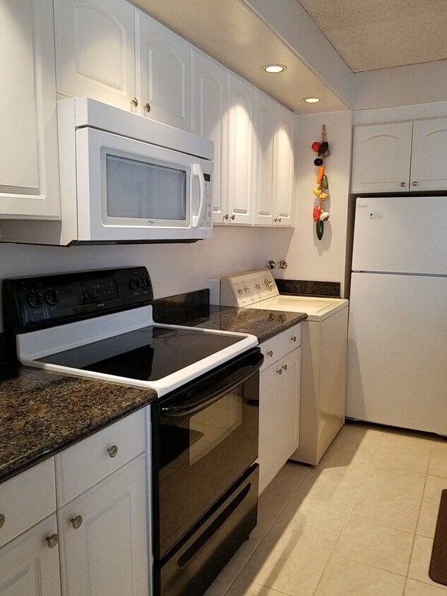 Primary Photo - 431 Nahua St