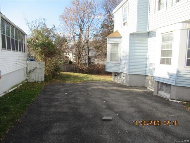 Foto del edificio - 11 Hanscom Ave