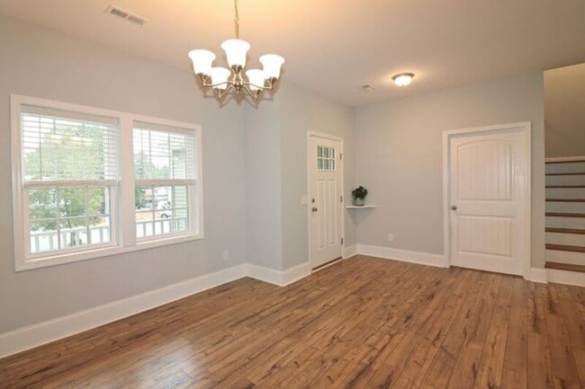 Building Photo - 2 Sawmill Ct