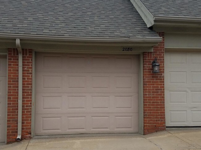 Building Photo - 2080 Cloverly Ln